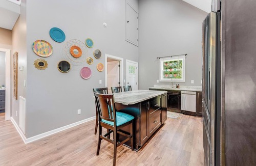 Tamassee Cottage | Rainyville - Emerald: Charming cottage with loft in Walhalla, South Carolina