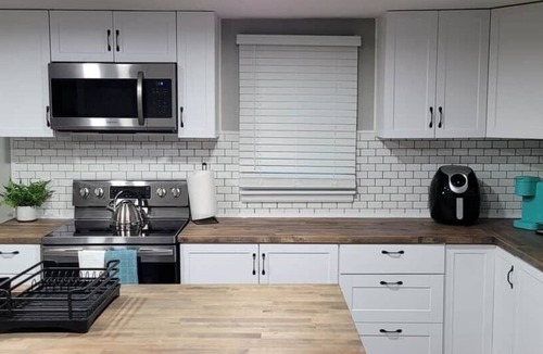 Southwest Raleigh House | Raleigh 3BR Home with EV Charger & Game Arcade
