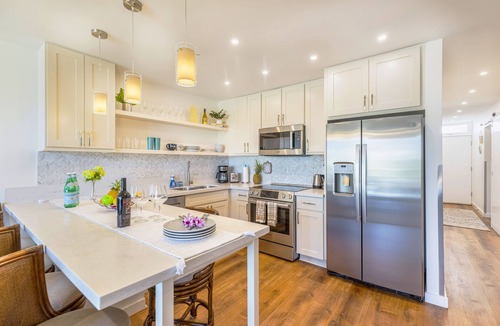 Kuau Condo | [RARE] Upscale 2BR/2BA Kuau Paia - Walk to Beach