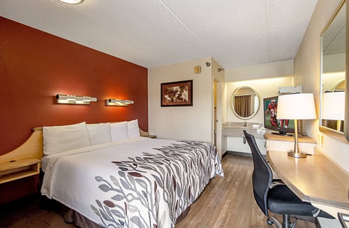 North Charleston Hotel | Red Roof Inn North Charleston Coliseum