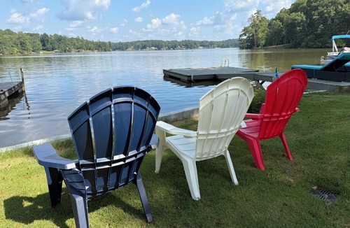 Jackson Cottage | Regal's Cottage on the Lake