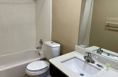 Hondo Hotel | Regency Inn Hondo