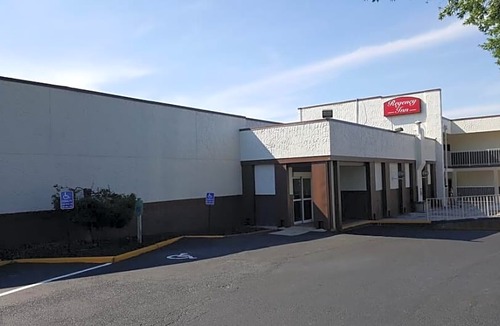 Tuckahoe Hotel | Regency Inn Richmond