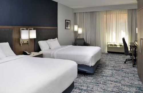 Downtown Wilmington Hotel | Relax by the Pool! Historic Downtown Unit with Fitness Center | 2 Units
