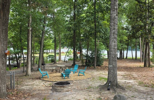 Abbeville House | Relax, Fish, Repeat- Your Lakefront Vacation Starts Here