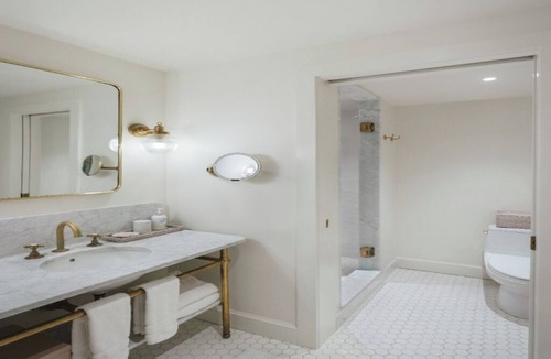 Irvington Hotel | Relax in a Peaceful Garden View Room + Seasonal Pool | Rappahannock River-0.8 mi