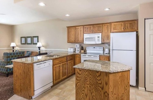 Williamsburg Condo | Relax in Style: 3BR Condo w/Balcony @ Wyndham GG
