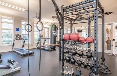 Morrisville Apartment | Relaxing 1BR with Gym and Pool