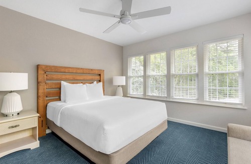 Sea Scape Hotel | Relaxing 3BR Suite w/Full Kitchen with Indoor Water Park Near Coastal Forest