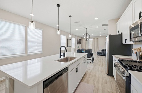 Jacksonville House | Relaxing 3BR Westside Home w/King Bed