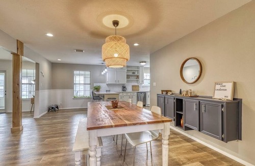 Liberty Hill House | Relaxing family-friendly home - firepit, playground & river access