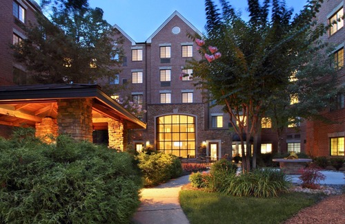 McLean Condo | Relaxing Retreat! Suite with Private Patio in Mclean | Free Breakfast + 24h Business Center