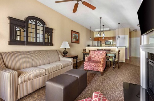 Berkeley Hotel | Relaxing Suite Perfect for Family Vacations w/Kitchen and Pools!