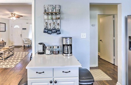 Tallahassee House | Relaxing Tallahassee Oasis w/ Lanai + Pool!