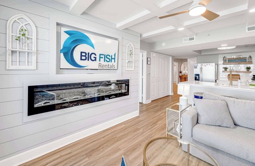 Downtown Myrtle Beach Condo | Remodeled Oceanfront 2BR at Bay View, Huge balcony