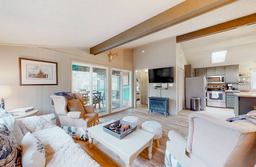 Newland Cottage | Renovated country cottage with pool access, furnished deck, & firepit