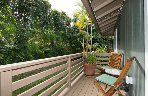 Pupukea House | RENOVATED! Short Walk to Beach, Air con. Please inquire about shorter stays!