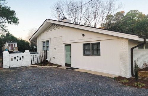 Goldsboro Apartment | Renovated Suite with 1 queen bed and a Twin. Kitchen & bath for your privacy.