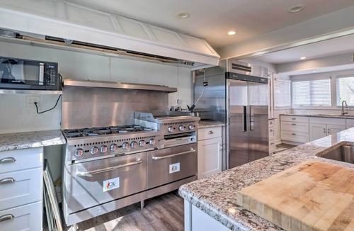 Deale House | Renovated Waterfront Estate w/ Dock & Views!