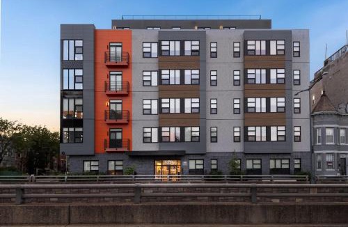 Truxton Circle Apartment | Reside NoMa, a Wyndham Residence