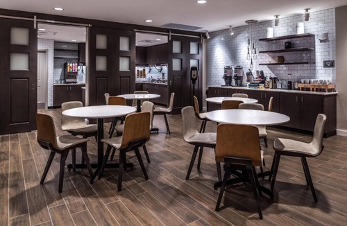 Dixie - Berryhill Hotel | Residence Inn by Marriott Charlotte Steele Creek