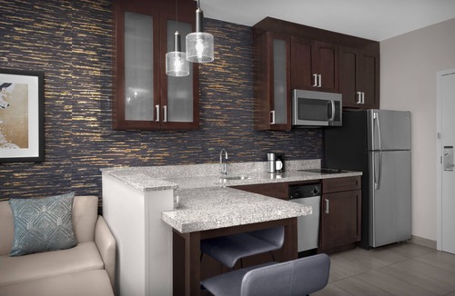 Downtown Richmond Hotel | Residence Inn by Marriott Richmond Downtown