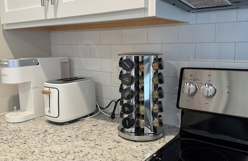 Morehead City House | Resort style, beach town cottage, 5 mins from the beach- family friendly.