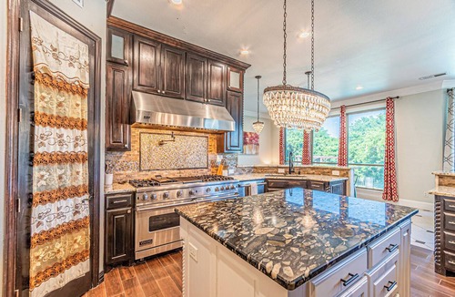 Midlothian House | Retreat Mountain Peak | A Retreat DFW Experience
