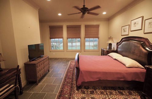 Henrietta House | Retreat‑Ready Ranch House on 2R Ranch — Quiet, Scenic, Private