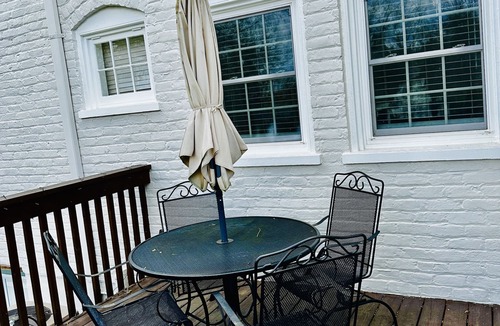 Lynchburg House | Retro Modern Restored 1930's-Home Near Downtown Lynchburg & LU