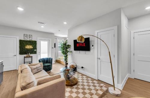 Junius Heights Apartment | RG Dallas G2