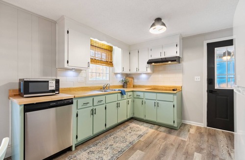 Mount Holly House | Riva House, 2-Min Walk to Beach, Screened Porch + Fire Pit