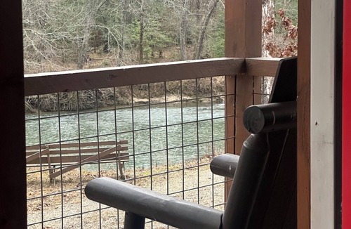 Hatfield Cabin | River cabin on Upper Mountain Fork river in Hatfield near Mena AR-Wolf Pen Gap