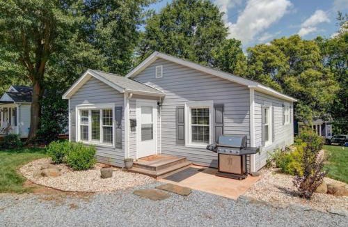 Belmont Historic District House | River District Retreat - Walk to downtown Belmont