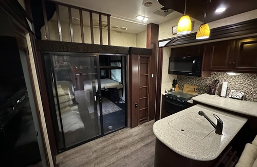 Old Town House | River front relaxation retreat rv on the famous Suwannee river