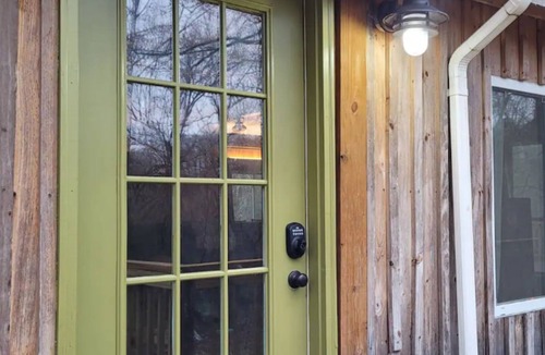 Centreville Cabin | Riverfront Cabin Rental on Cahaba River - Centreville, AL - Monthly Stay Allowed