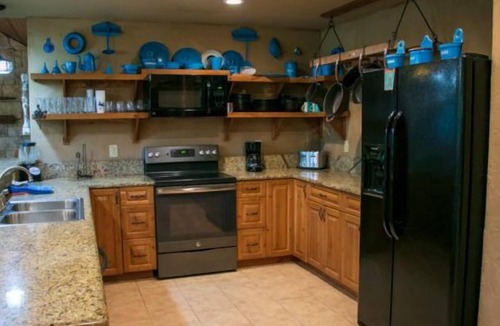 Leakey Cabin | Riverfront Cabins and Vacation Homes