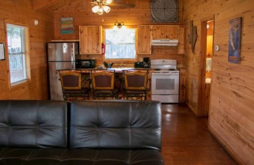 Leakey Cabin | Riverfront Cabins and Vacation Homes