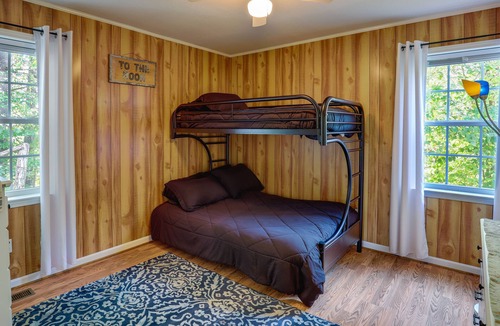 Burnsville Cottage | Riverfront North Carolina Abode w/ Deck & Fire Pit