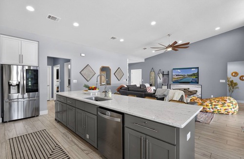 Granite Shoals House | Robinhood Lakefront Retreat — Private Pool, Dock & Boat Lift