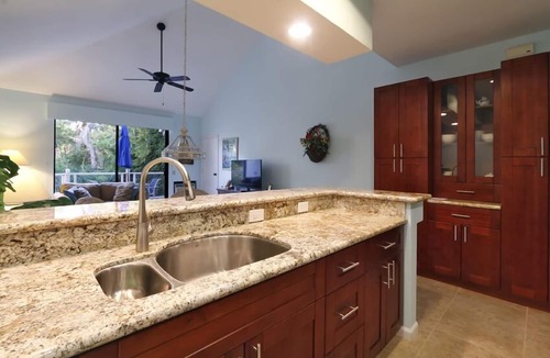 Wailea Condo | Romantic 1 BR Condo with King Tempurpedic