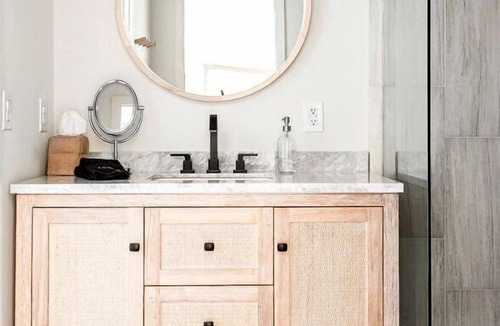 Fredericksburg Cabin | Romantic Domes with Hot-Tub and Hill Country Views in Texas