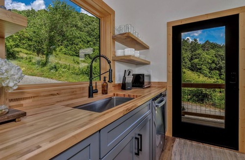 Marshall House | Romantic Mountain Retreat with Hot Tub and Panoramic Views Near Marshall, NC