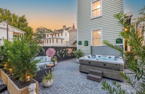 Cannonborough Elliotborough House | Rooftop & Hot Tub & Parking - 3 Blocks to King