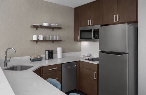 Isle of Palms Hotel | Room with Full Kitchen! Outdoor Heated Pool! Free Parking Onsite!