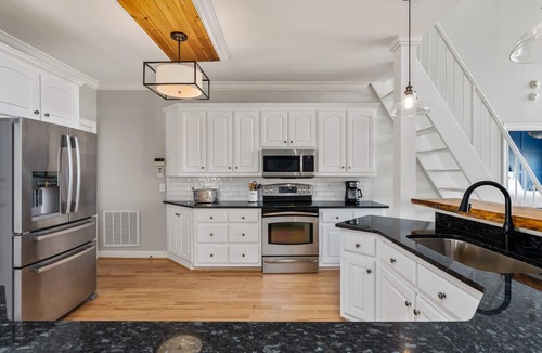Seneca House | Roomy and gorgeous home on Lake Keowee with hot tub!