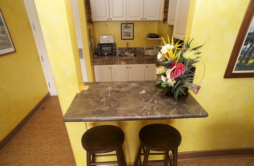 Waikiki Condo | Royal Garden At Waikiki - Premium Studio Condo - Rated 9.6 out of 10!