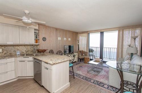 Garden City Apartment | ROYAL GARDEN RESORT 1406 condo