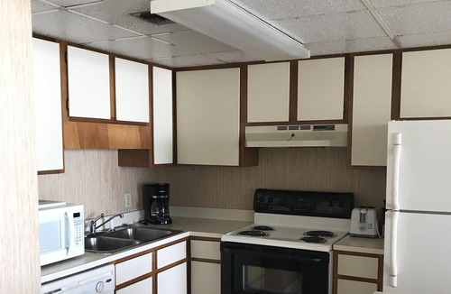 Garden City Condo | Royal Gardens Oceanfront Unit 301