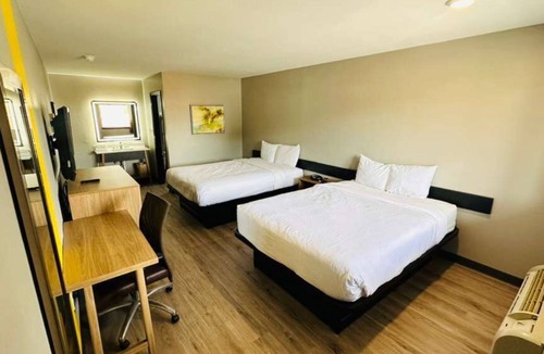 Richmond Hill Hotel | Royal Inn Richmond Hill- Savannah I-95